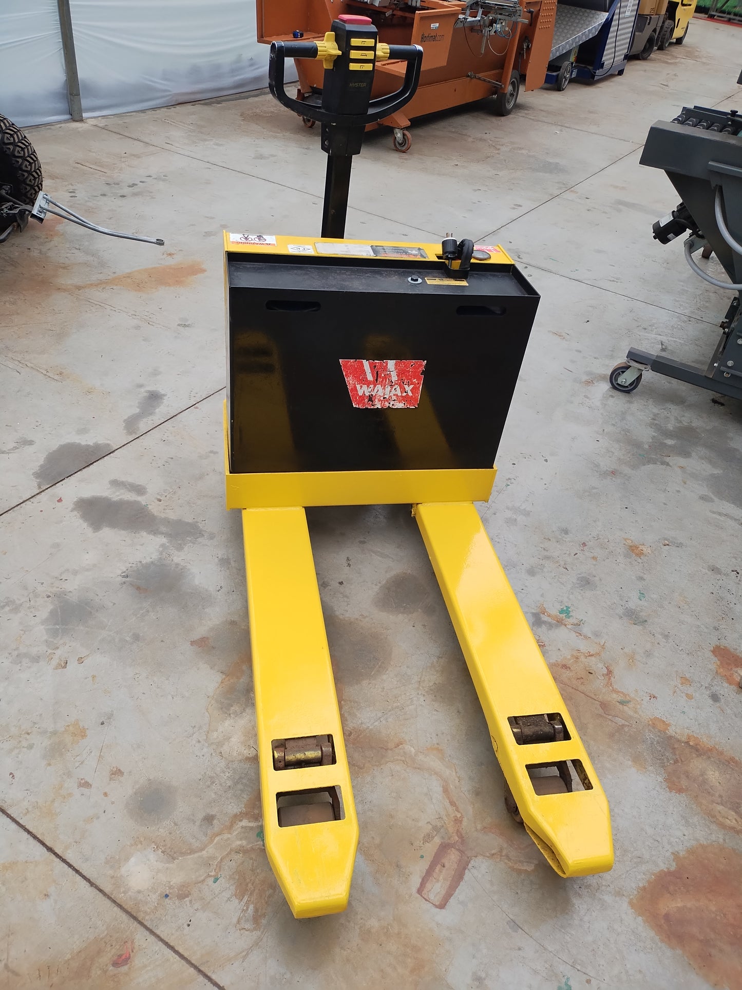 Hyster W40XT Powered Pallet Jack