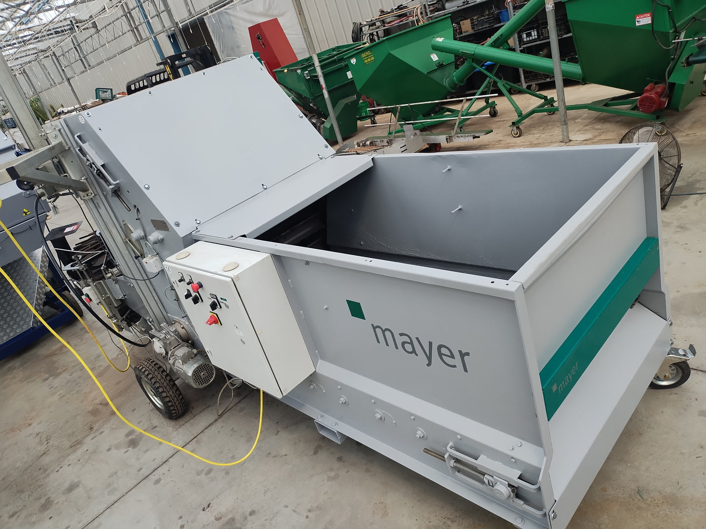 Mayer 2400 Potting Machine
