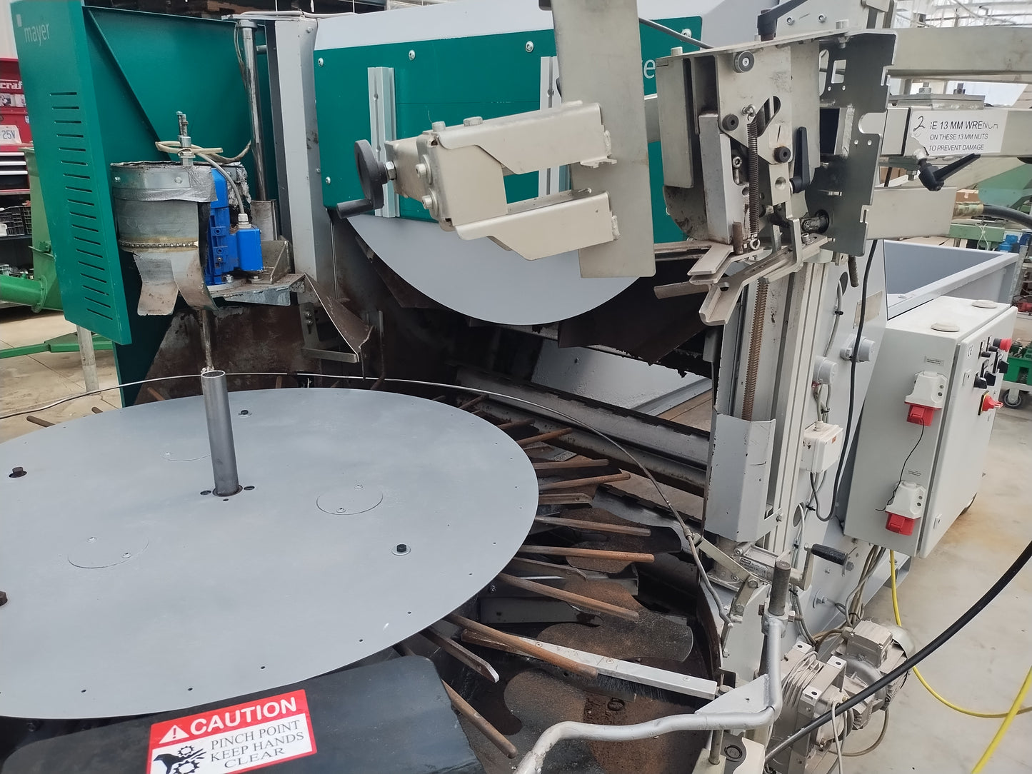 Mayer 2400 Potting Machine