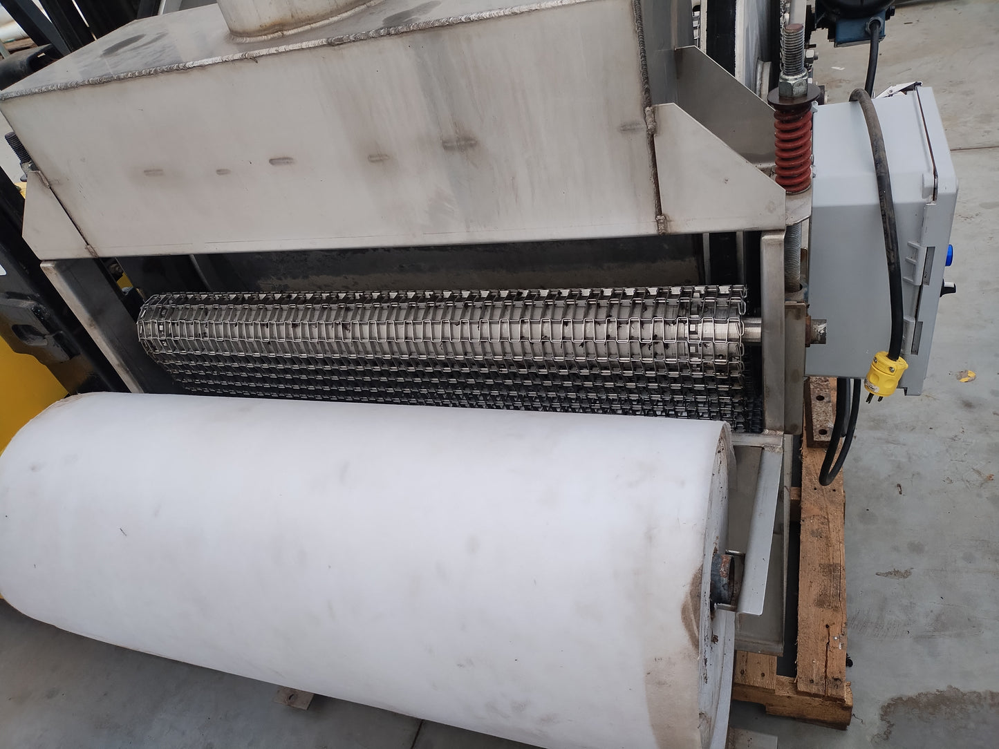Cloth Filtration System