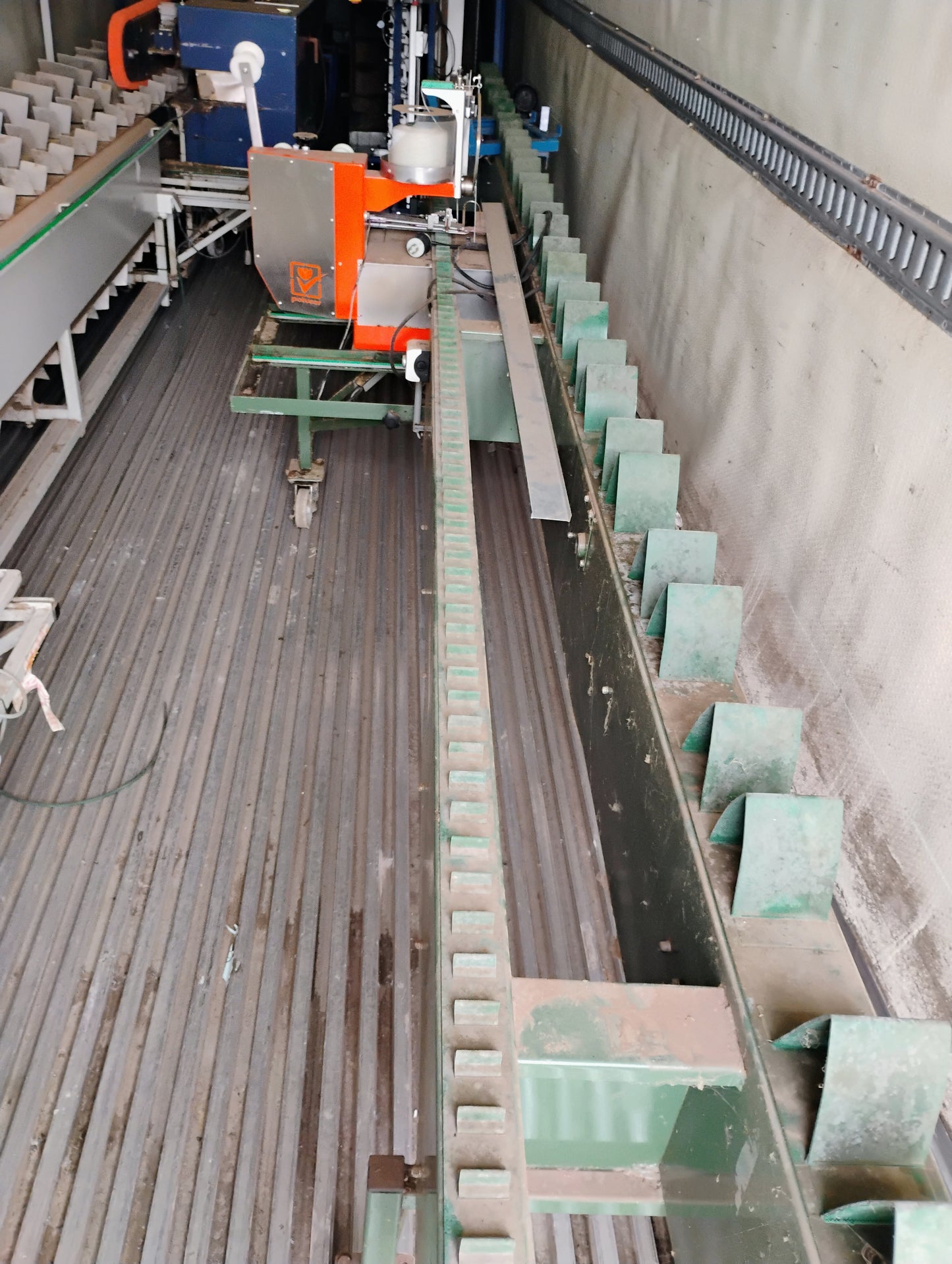 Bouquet Bunching Line