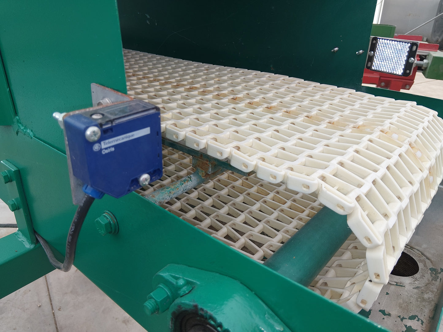 Bouldin and Lawson Watering Tunnel (Spray Nozzle)