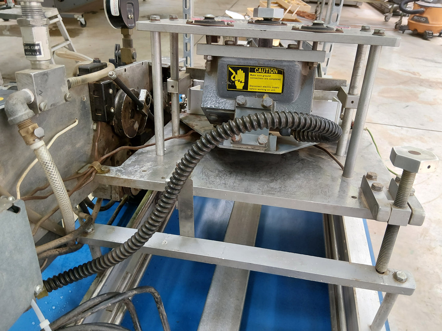 Blackmore Turbo Needle Seeder