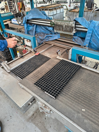 TTA Pack Planter Transplanter
